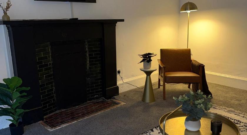 2BR Flat West End Near Kelvingrove and City Centre