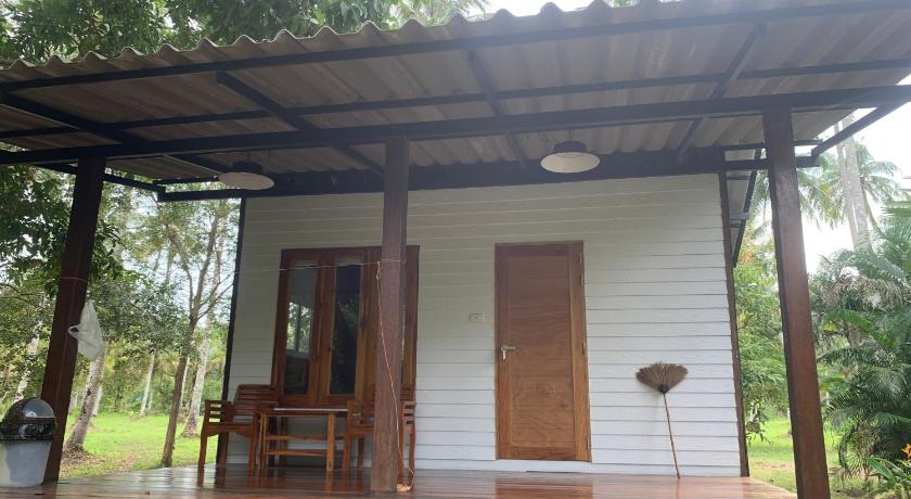 Image of Queen Room with Garden View 2