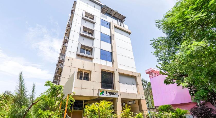 Treebo Marina Grand Vizag - 5 Min Drive From Railway Station & Bus Stand - image 14