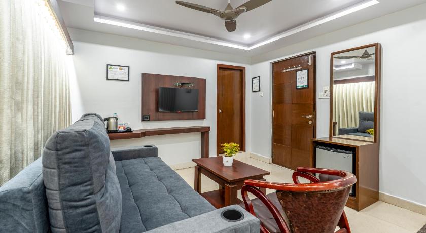 Treebo Marina Grand Vizag - 5 Min Drive From Railway Station & Bus Stand - image 30