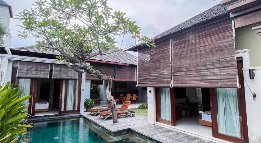 Pradha Villas Seminyak - image 13