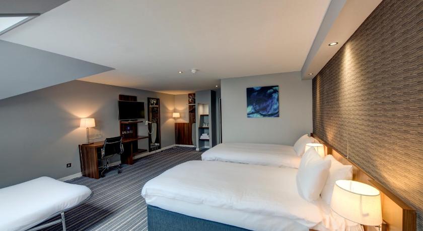 Image of 2 Single Accessible Sofa Bed with Free Hot Breakfast 0