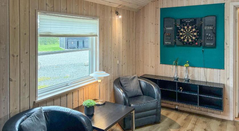 Image of Five-Bedroom Holiday Home 31