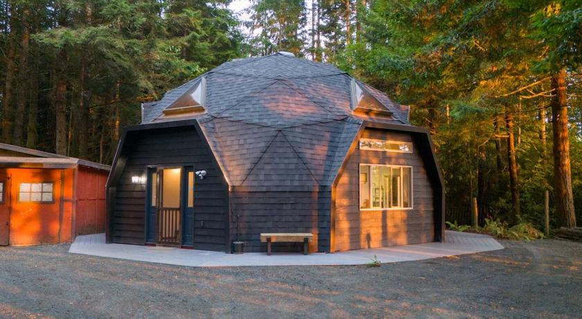 Barview (OR) Hidden Dome Retreat in the Trees 4성급 숙소 외관