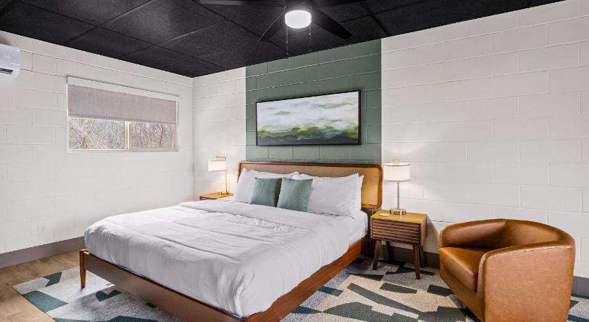 Arka Motel