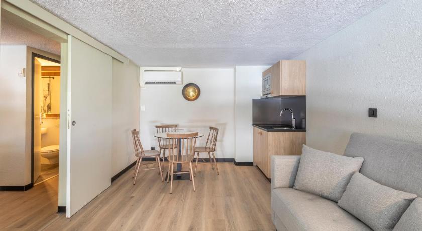 Image of Superior room - 1 King Bed 1 Sofa Bed Double 8