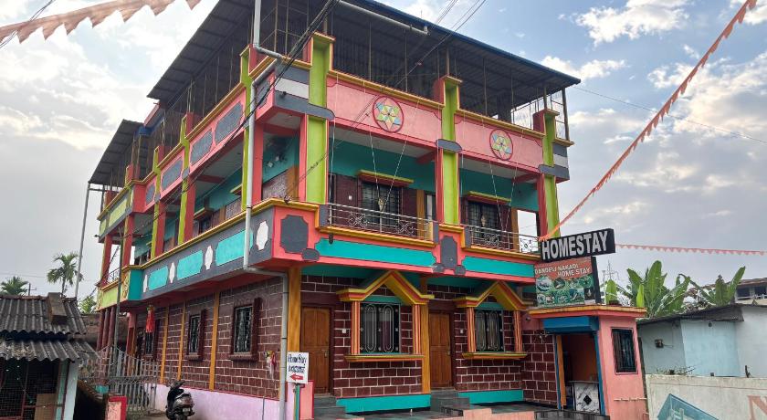 DANDELI NAKADI Home Stay