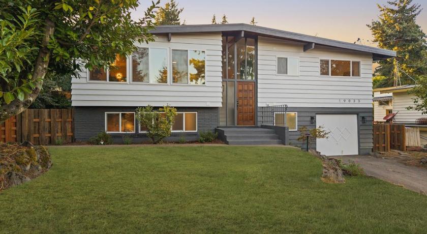 西雅圖 Moder charmer 4 BR 3 BA 12 Miles to Seattle, 3 miles to Airport near the mall 3星级 住宿 设施