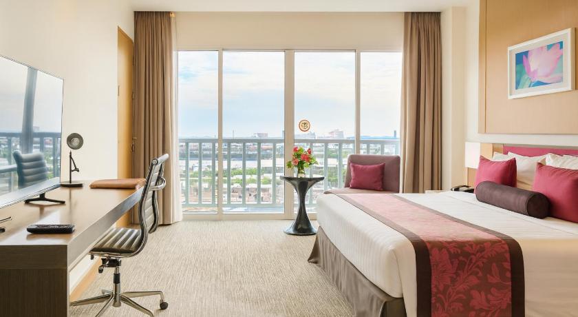 Bangkok Amaranth Suvarnabhumi Hotel - Free Suvarnabhumi Airport Shuttle 5-Star Hotel amenity