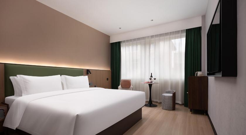 창사 / 장사 Phonenix Perches Holiday Inn - Wuyi Avenue-Adjacent Changsha Railway Station 게스트하우스 수영장