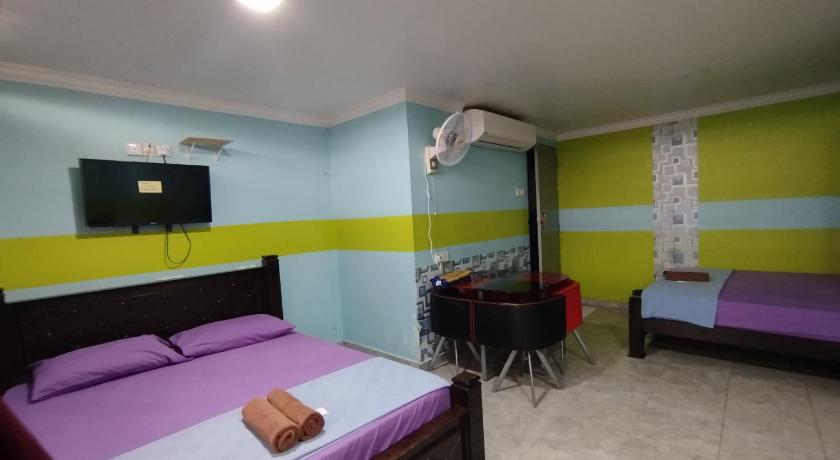 Image of Deluxe Family Room 4