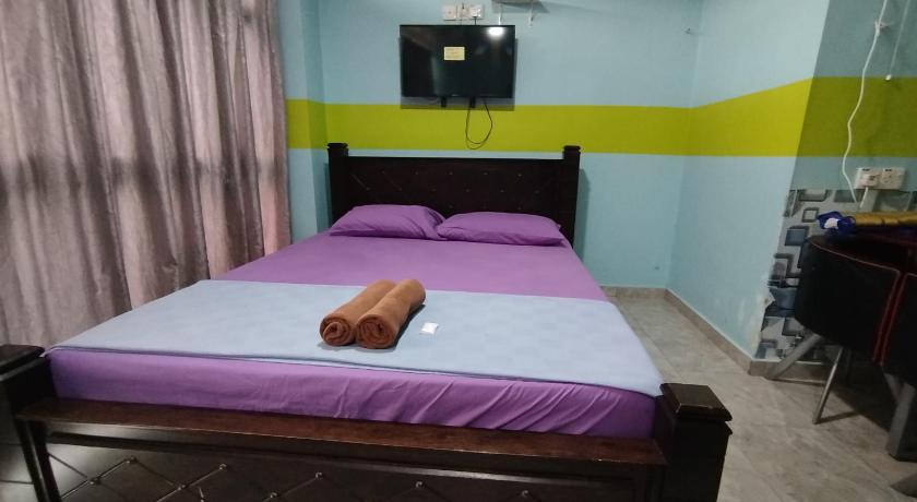 Image of Deluxe Family Room 1