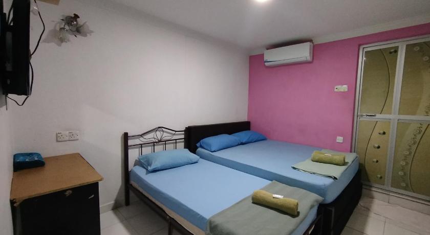 Image of Deluxe Triple Room 10