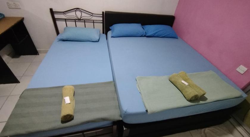 Image of Deluxe Triple Room 8