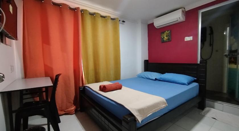 Image of Standard Queen Room 14