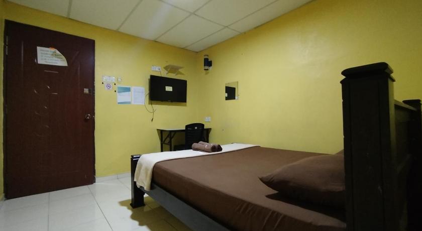 Image of Standard Queen Room 5