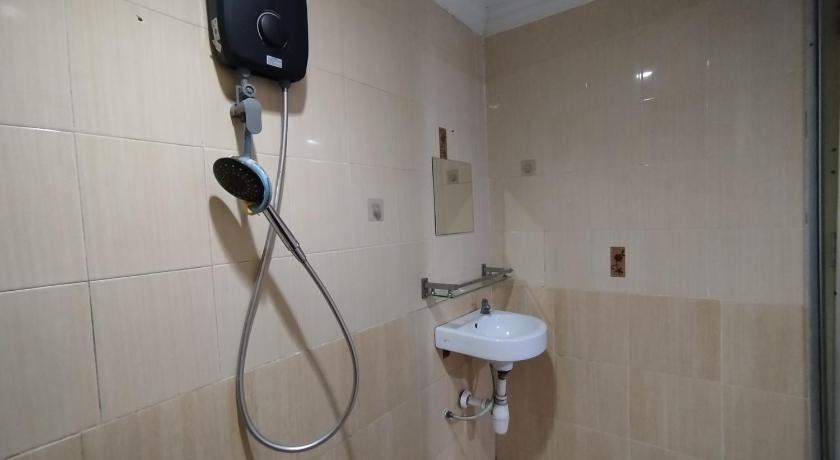 Image of Standard Queen Room 2