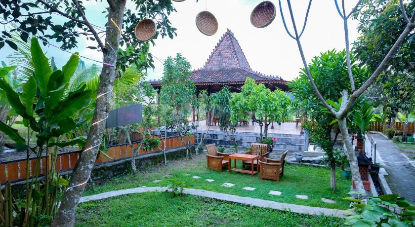 Pondok Daun D Martin Mitra RedDoorz near UMY – Bangunjiwo, MN