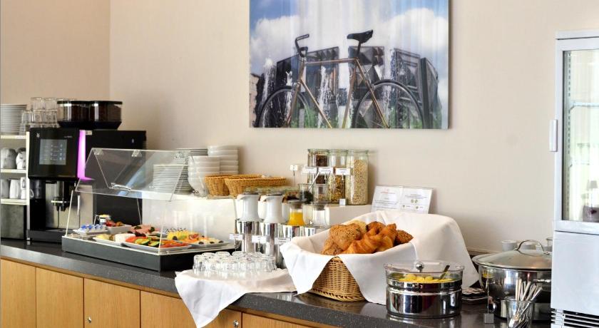 ベルリン Flottwell Berlin Hotel & Residenz am Park 3つ星 ホテル レストラン