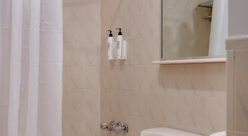 Image of Gold One Full Bed 2