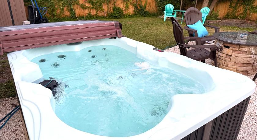 새러소타 (FL) Escape near to Siesta Key with Hot Tub, BBQ, and Fire pit 5성급 숙소 로비