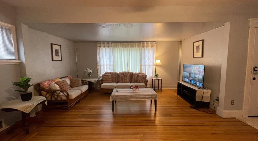 バッファロー (NY) Buffalo 4BR Home 5 Beds, Near Airport & Downtown 3つ星 宿泊施設 客室