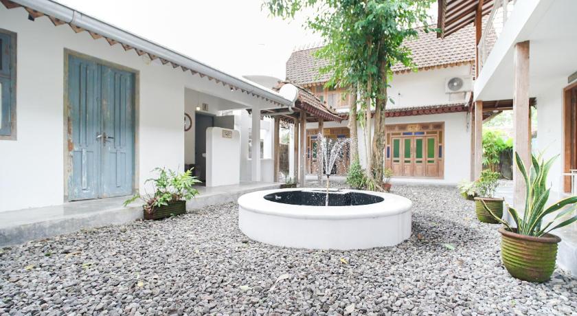 Pilar Guest House Jogja - image 13