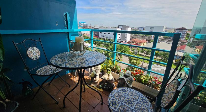 バンコク BlueTel Re'sidencE Bangkok IMPACT- 1 Time Drop-Off Service to IMPACT 5つ星 ホテル 客室