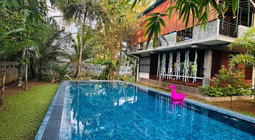 moments hotel & restaurant - image 2