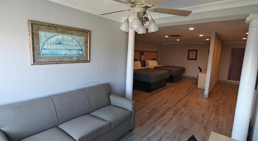 Image of King Room with Mountain View 1
