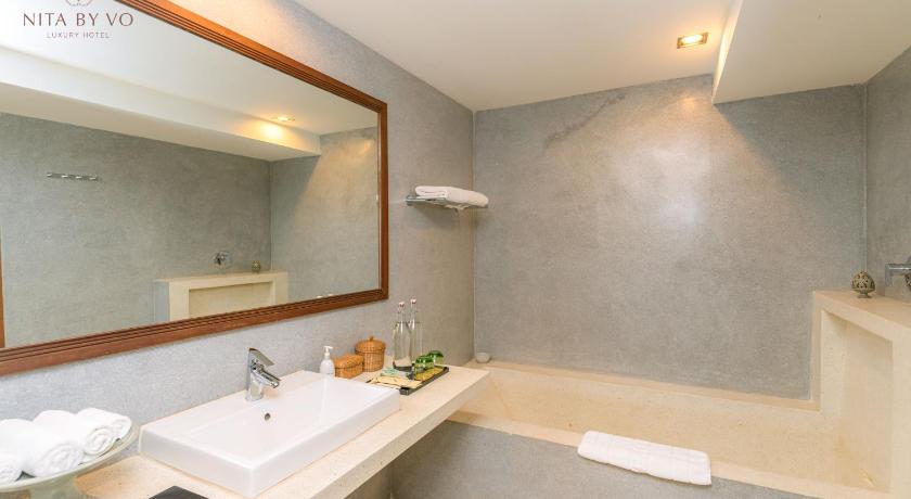 Image of Family Suite with Balcony 2