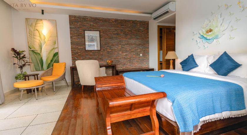 Image of Junior Suite with Balcony 4