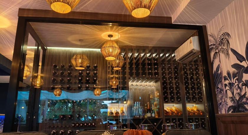 Gooseberry Baan & Bistro - image 11