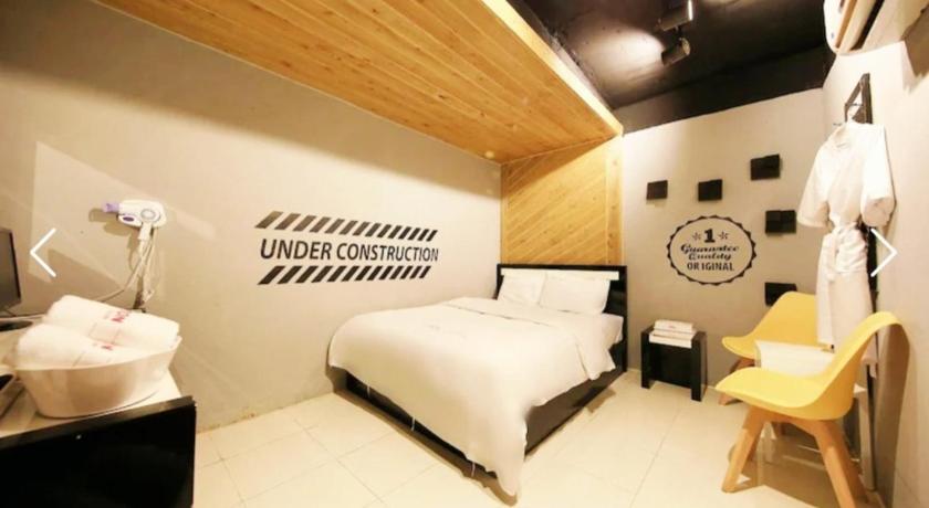 ソウル Long stay hostel Sinchon Hongdae 1つ星 ホテル スイート