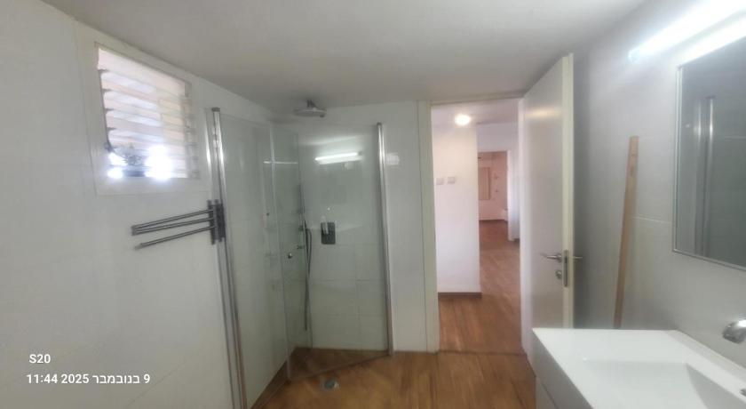 Image of Two-Bedroom House 16