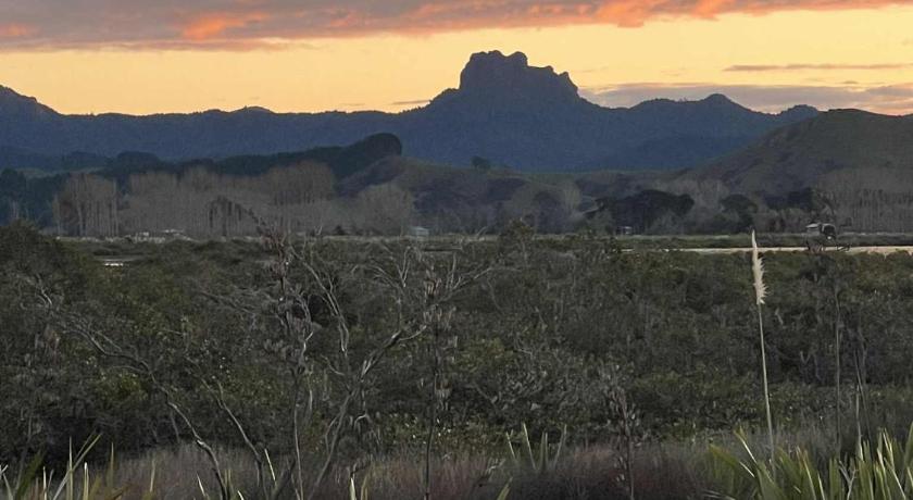 Sunset Views Matarangi