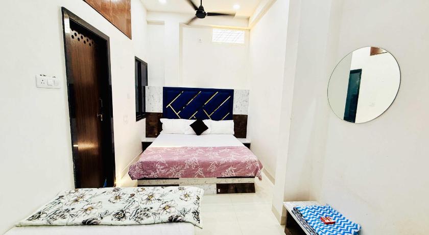 オムカレシュワル Rukmani Palace 3つ星 ホテル プール