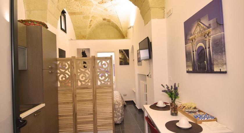 Image of Standard Suite 7