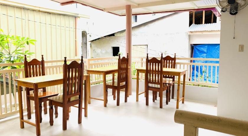 Krizma Inn – El Nido, WI