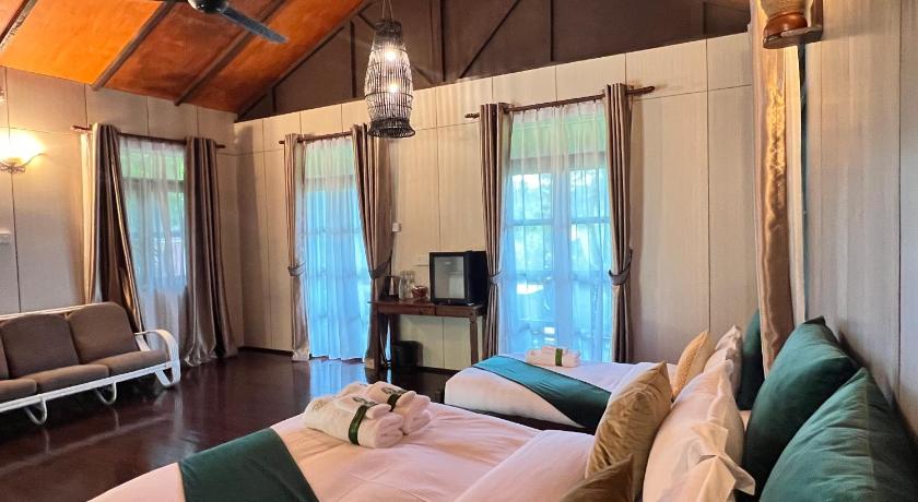 Image of Family Chalet 0