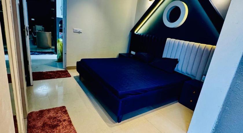 Khokhar studio