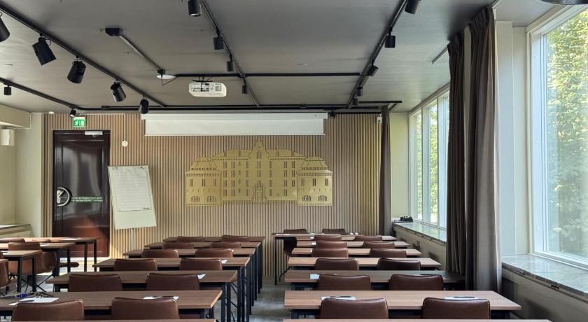 エステルスンド City Central Hotel Orebro by First Hotels 3つ星 ホテル レストラン