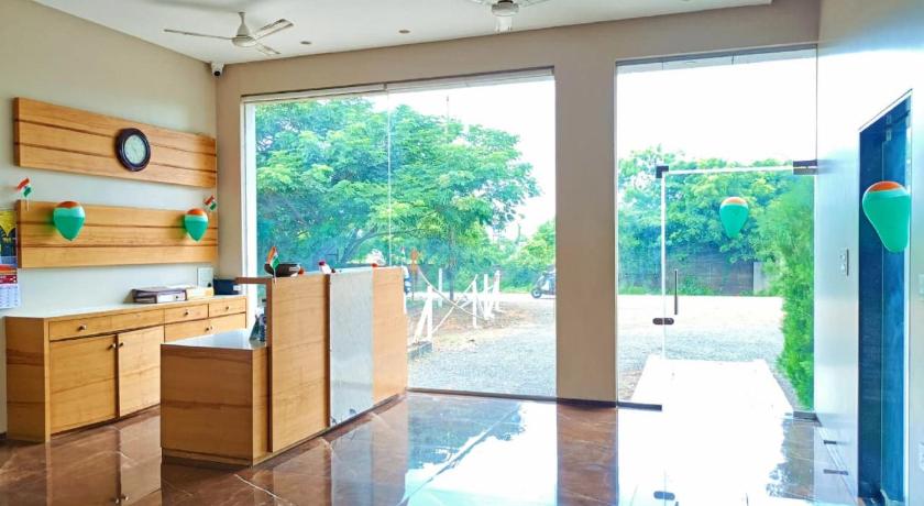 OYO 35816 Krishna Exotica – Ahmednagar, KY
