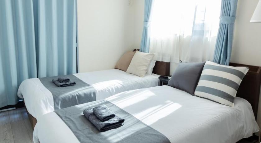 도쿄 / 동경 Tokyo Skytree 301 Elegance Blue Twin Room bath WC 3성급 숙소 객실