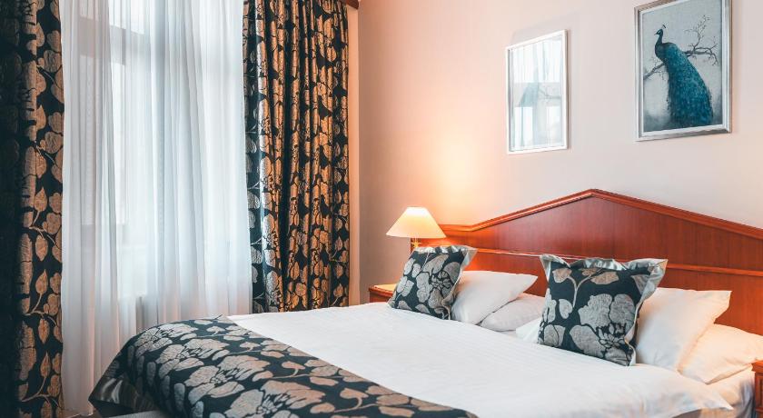 Szoba kétszemélyes ággyal vagy 2 külön ággyal (Double or Twin Room) fotója 6