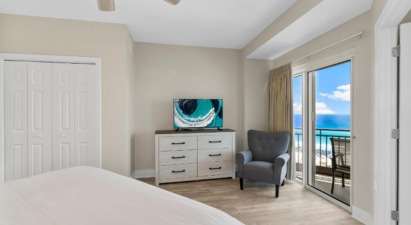 Image of Two-Bedroom House 18