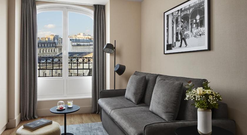 Image of Suite with View with Extra Bed (4 Adults) 1