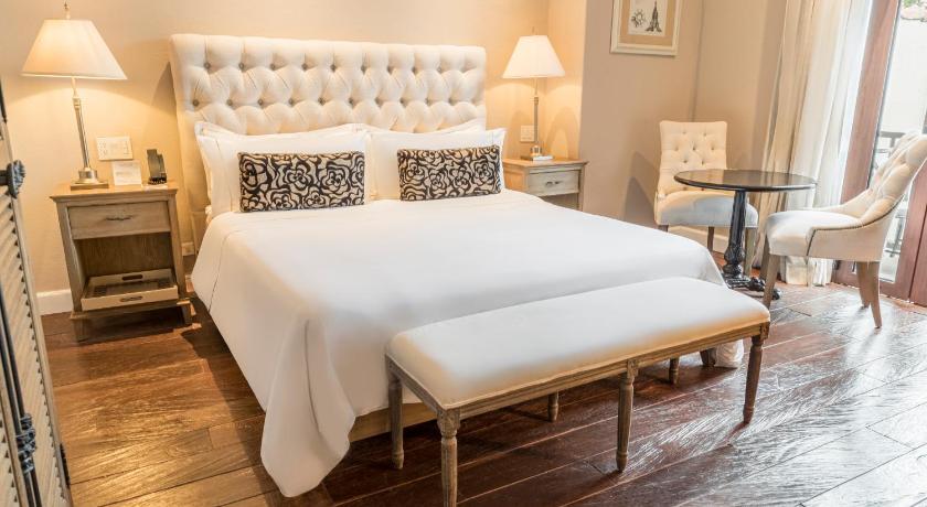 Image of Standard Double Room 4