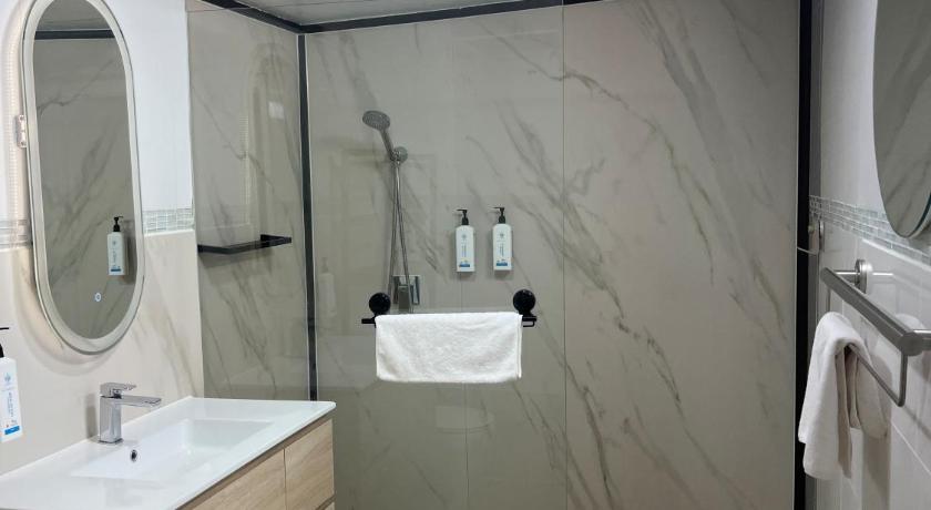 Imagen de 2 dormitorios (Two Bedroom) 2