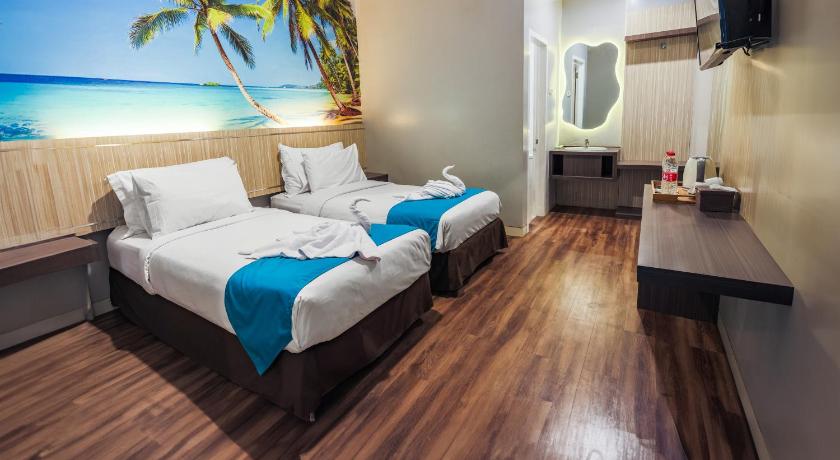 Sunrise Hotel - image 17